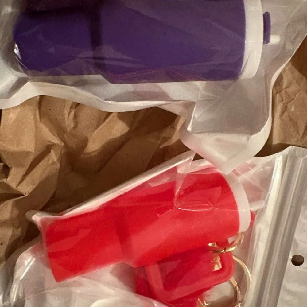 Purple and Red Keychain Pepper Sprays‎